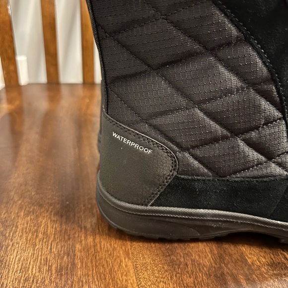 Women's Ice Maiden Shorty Boot Columbia size 10.5 - Picture 3 of 8